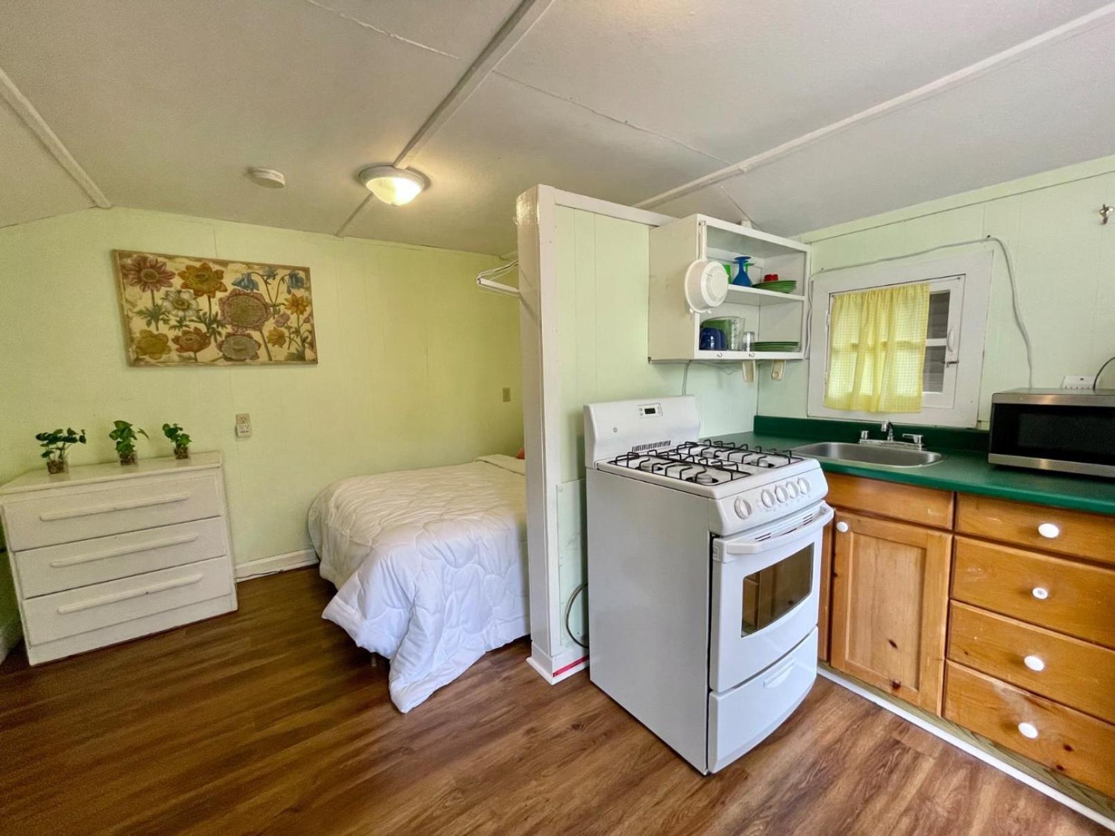 Ambleside Cottage Resort Bobcaygeon Exterior foto